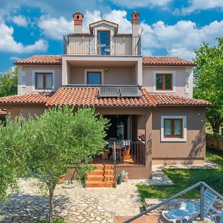 Holiday home Arco Jursici